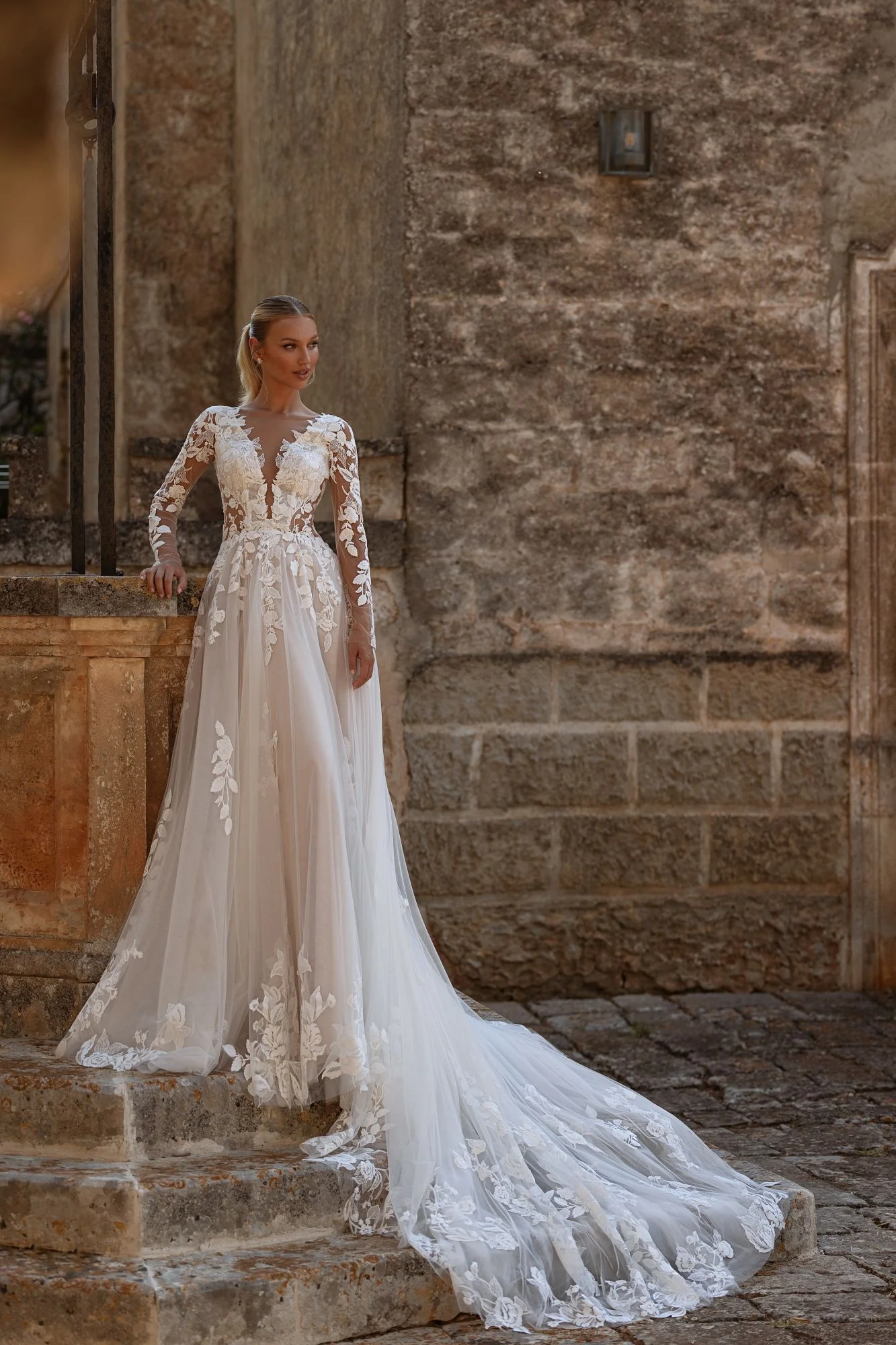 Robe de mariée Théry — Collection 2027 — Boutique Carlota Bourg-en-Bresse